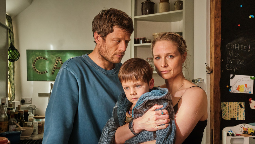 "הבן שלנו", סדרה בריטית עשויה כמיטב המסורת הטובה