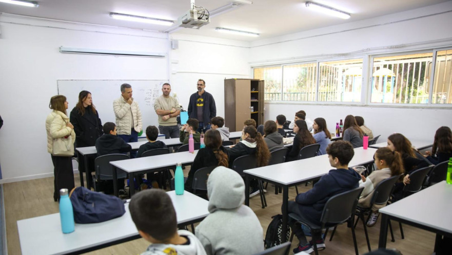 מהפכת חינוך דיגיטלית: בית ספר בפתח תקווה מבטיח לגרום לכל תלמיד להצליח