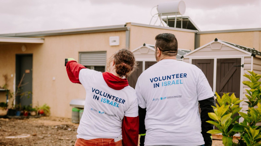 מתנדבי תגלית מקימים גינות למען קהילת בארי