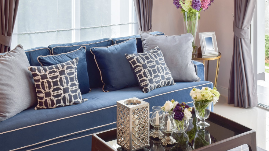 נרות, בית עם נרות