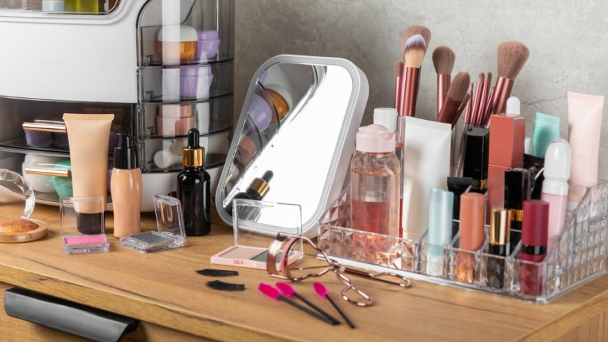 מייקאפ. החיידקים עלולים להסתתר במוצרים