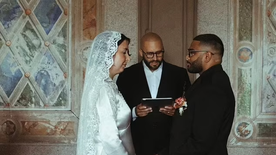 רבקה הרפורד, קירק פיטר