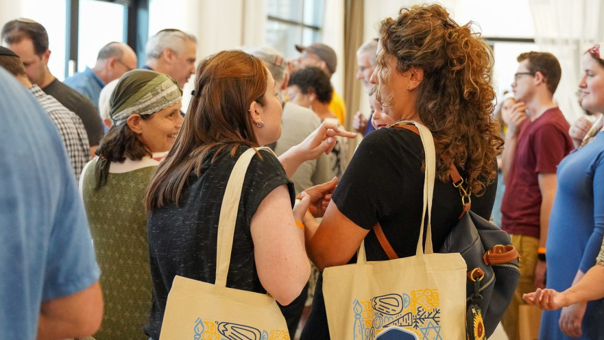 אוכל, אמנות ואופנה. קונים בשוק עולים