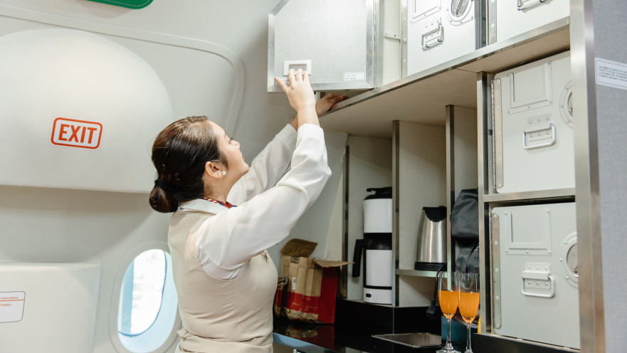 מטבח בקבינה. מצלמות יבדקו מה נאכל