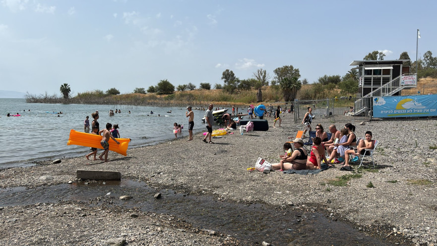 נופשים בכינרת ביום העצמאות