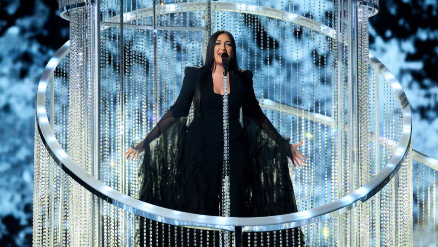 יובל רפאל בביצוע באירוויזיון