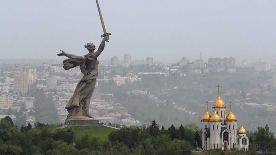 הפסל "אמא מולדת קוראת!"