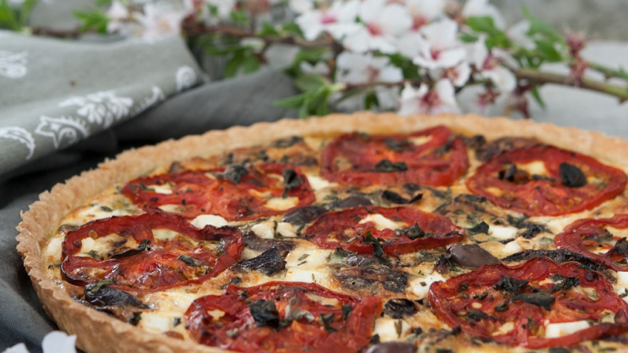 פאי עגבניות "מגי" וגבינות