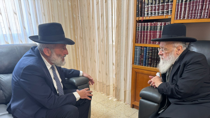 אריה דרעי, יצחק יוסף