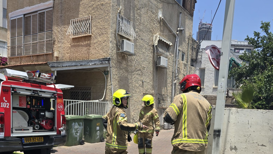 בדירה ברחוב הפלמ"ח בגבעתיים