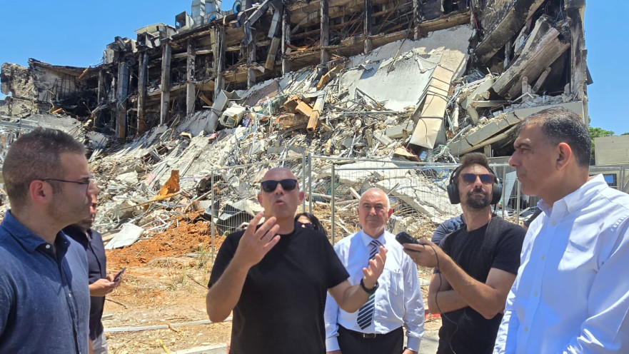 מימדי ההרס במכון וייצמן לאחר פגיעת הטיל האיראני