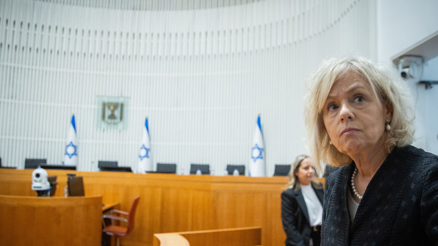 גלי בהרב-מיארה בבית המשפט