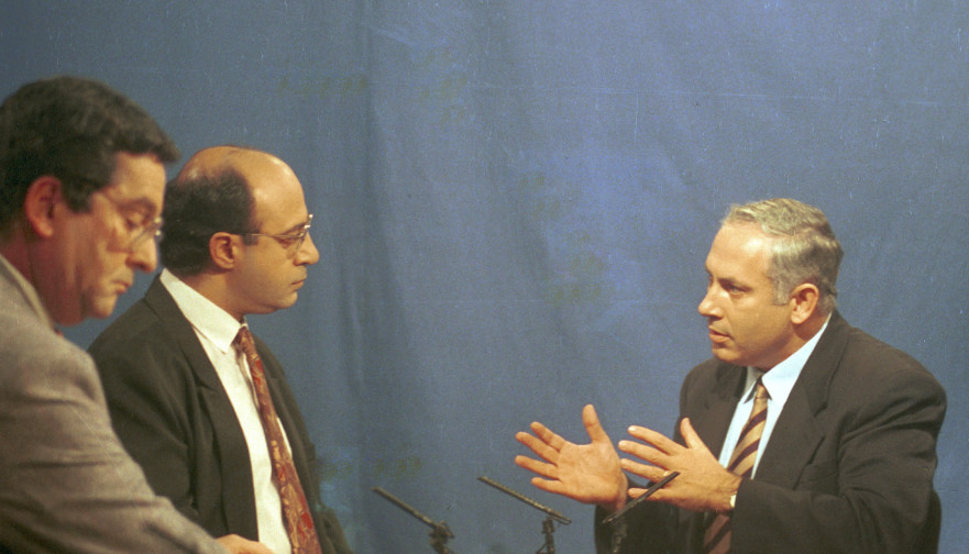 בנימין נתניהו בראיון בערוץ 1  (צילום: נתי שוחט, פלאש 90)