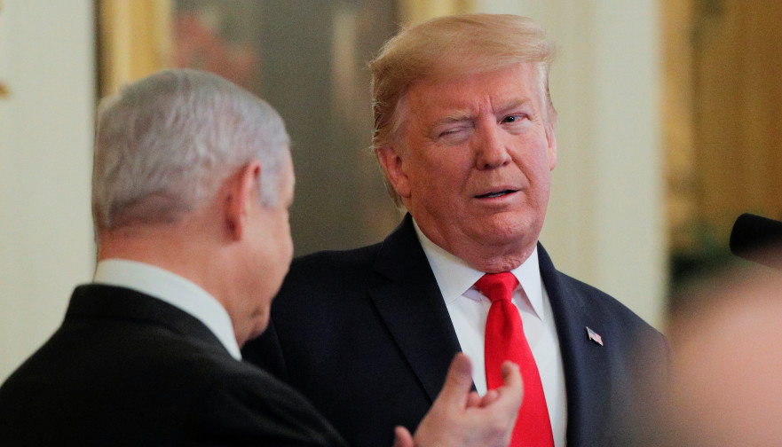 טראמפ ונתניהו בעת ההכרזה על תוכנית השלום (צילום: רויטרס)