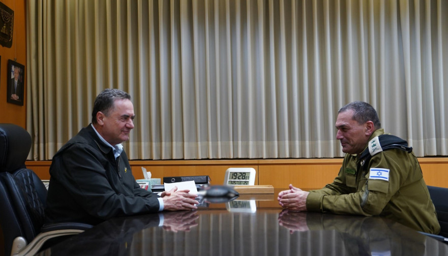 ישראל כ"ץ, אייל זמיר  (צילום: אריאל חרמוני, משרד הביטחון)