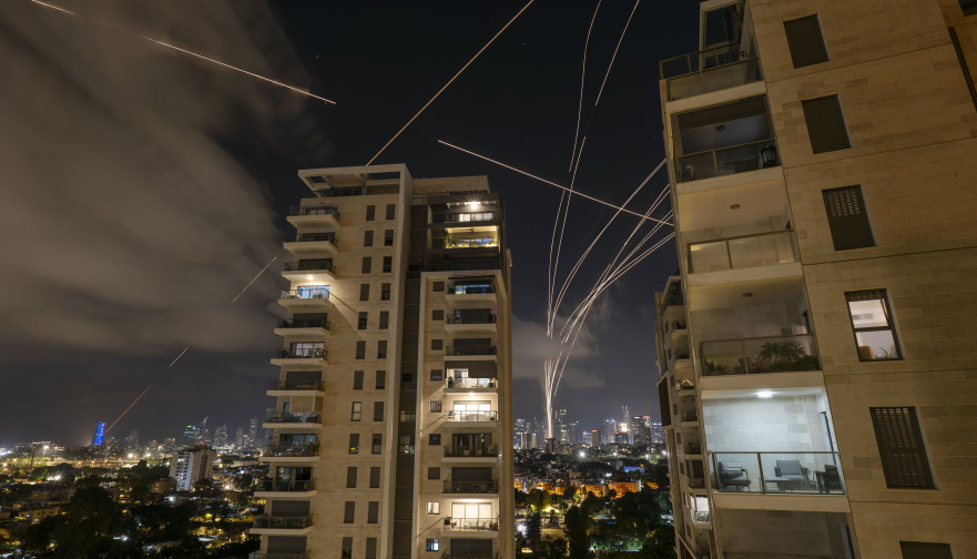 יירוט מתקפת טילים איראנית. 18.6.25 (צילום: מתניה טאוסיג, פלאש 90)