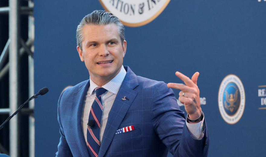 פיט הגסת': "הוצאנו משימוש את רוב הצי האיראני - השגנו שליטה מלאה בים ובאוויר"