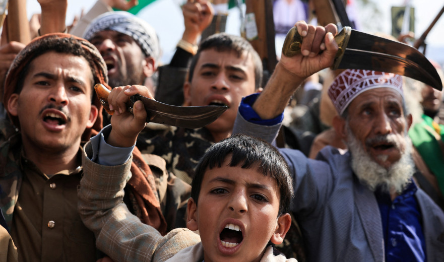 החות'ים: פיתחנו תוכנית לחסימת ספינות ישראליות במצר באב אל-מנדב