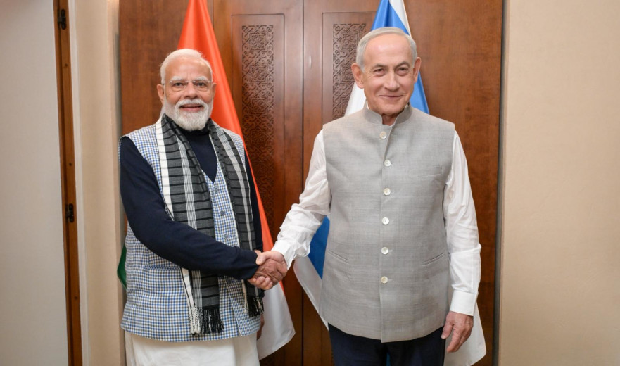 בלבוש הודי מסורתי: ראש הממשלה נתניהו נועד עם ראש הממשלה מודי לקראת ארוחת הערב המשותפת | צפו