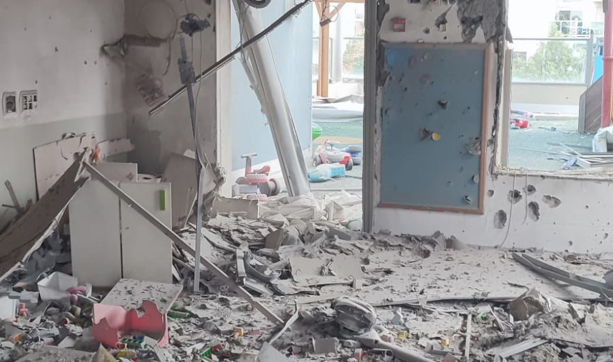 הירי מאיראן: צוותי כיבוי וחילוץ השלימו סריקות בארבע זירות בראשון לציון | תיעוד מהנזק