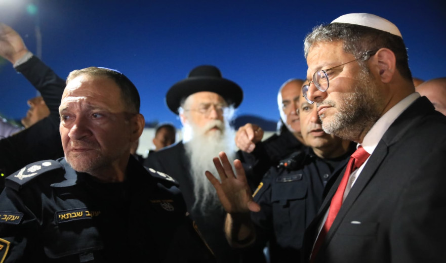 השר בן גביר והמפכ"ל שבתאי קיימו הערכת מצב בהר מירון