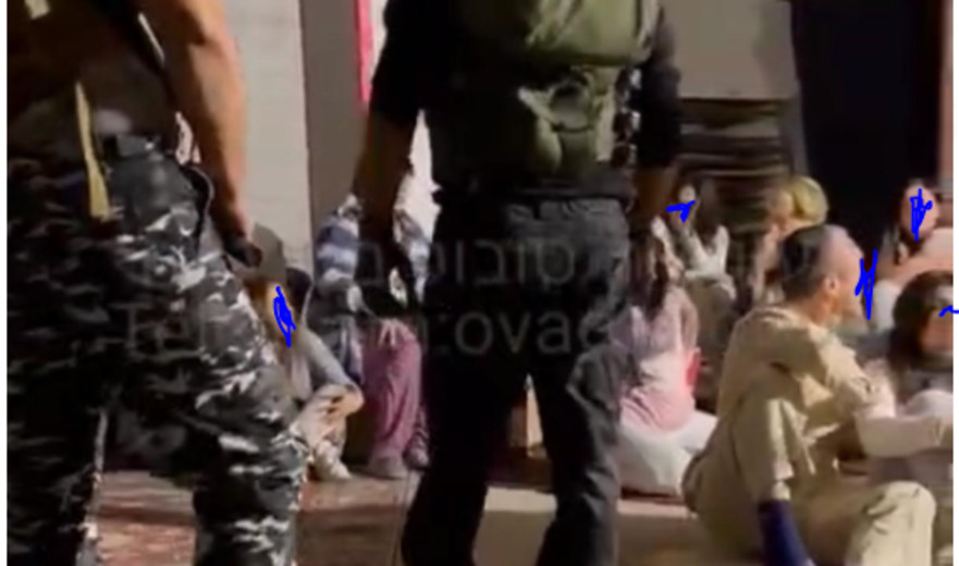 מחבלי חמאס מטילים אימה על חטופים? הסרטון המטלטל שהופץ ברשת - ונבדק האם הוא אמיתי