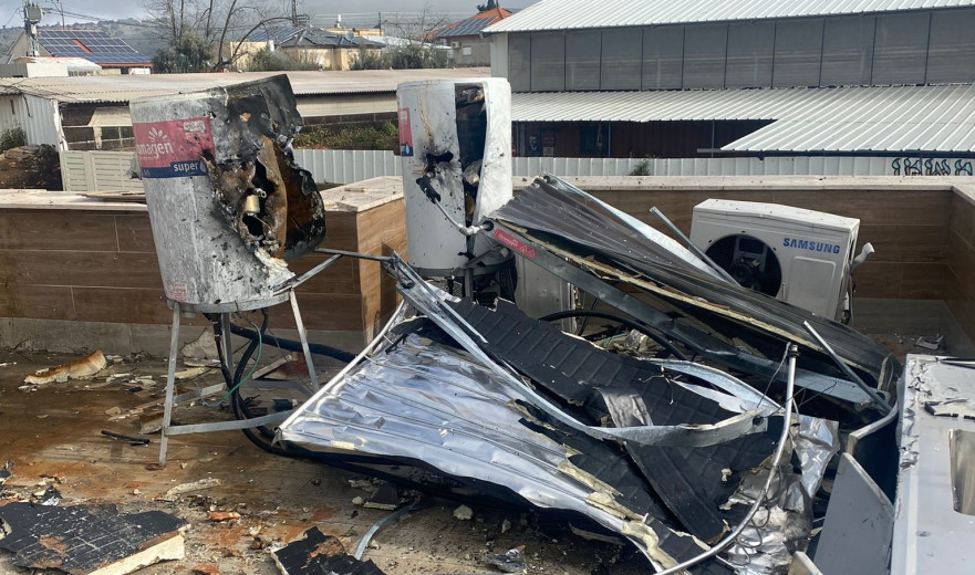 טיל נ"ט פגע אמש בבית במושב אביבים, לא דווח על נפגעים