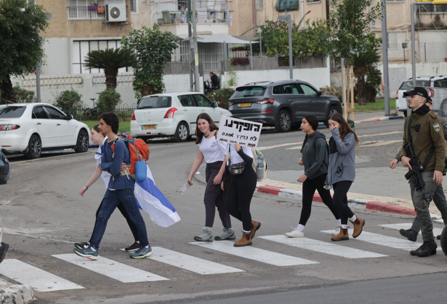 תנועת הצופים בכפר עזה במהלך הצעדה