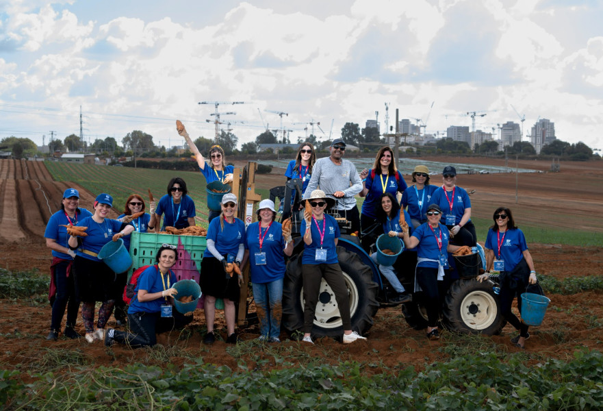 האימהות שנאבקות באנטישמיות בתפוצות