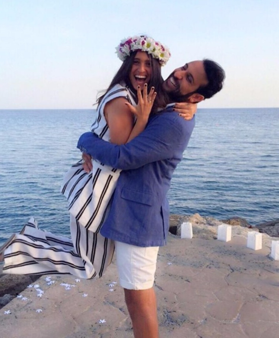 יוריד לה את הטבעת? (צילום: אינסטגרם)