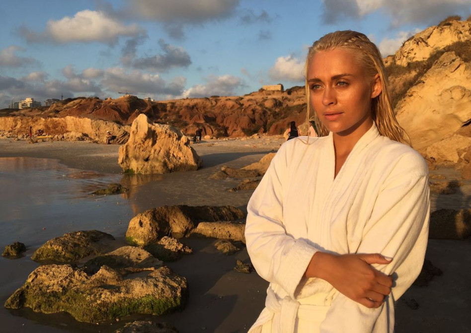 יו הפנר ביקש את החלוק שלו בחזרה. לוי