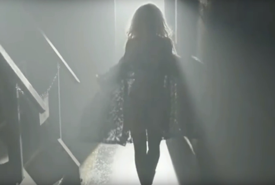 חלק א': בריטני כנראה מגיעה למחסן התלבושות העתיק בלאס וגאס