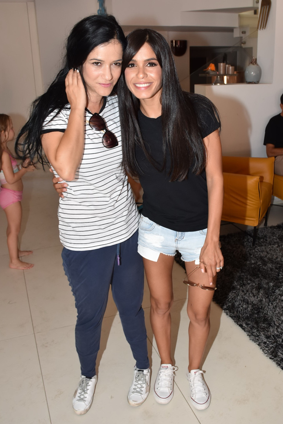 פאן להן. מיכל הקטנה ומיקי כוכבת הילדים