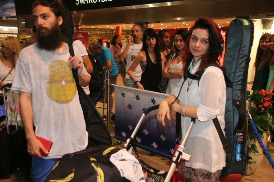 אפשר לסיים עם השגעת הזאת. נינט טייב, יוסי מזרחי ואמיליה