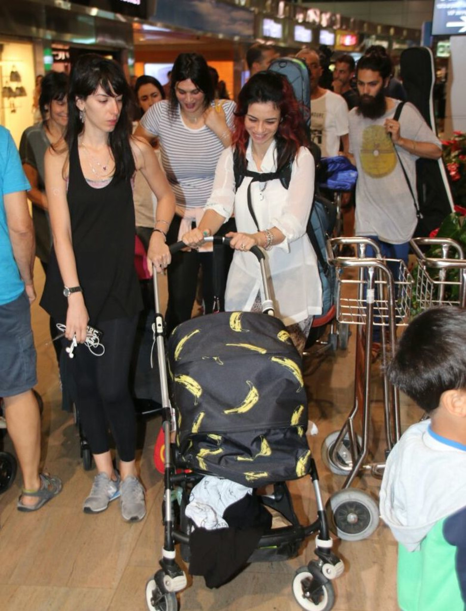 רגע, זכרת להביא ספר טיסה?