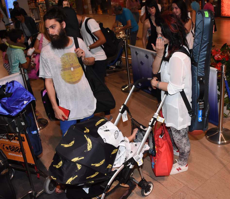 קולה שובר את הדממה. טייב בנתב"ג