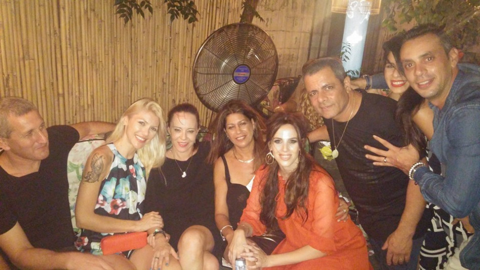 כולם הגיעו לכבד. משתתפי אמזונס (צילום: צילום מסך פייסבוק)