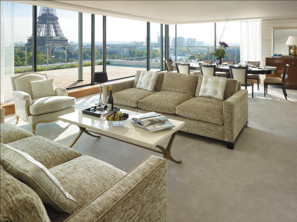 סלון וחדר אוכל צנוע...(צילום: צילום מסך, אתר shangri la paris.com)