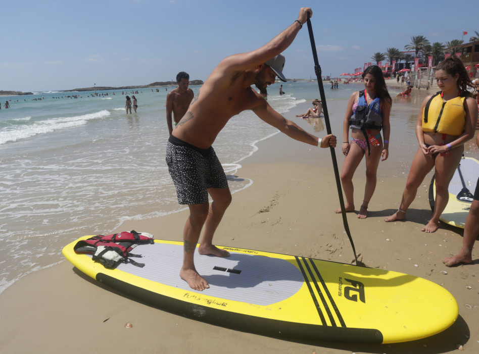 סתם לספר לך... בחול לא חותרים