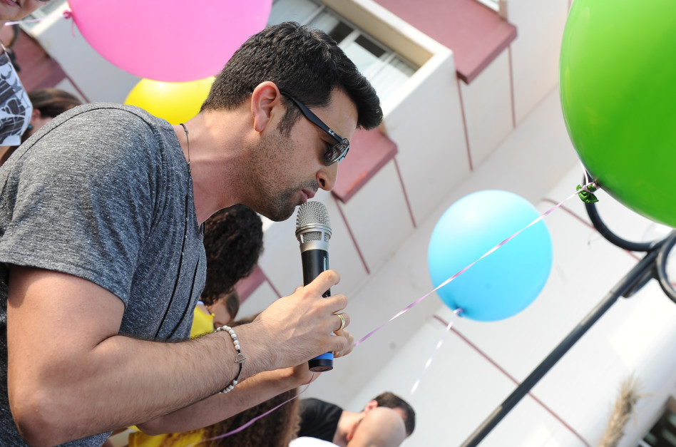 לא בקסבה בחצי היום, במחנה קיץ!  עמוס תמם (צילום: זיו אהרוני)