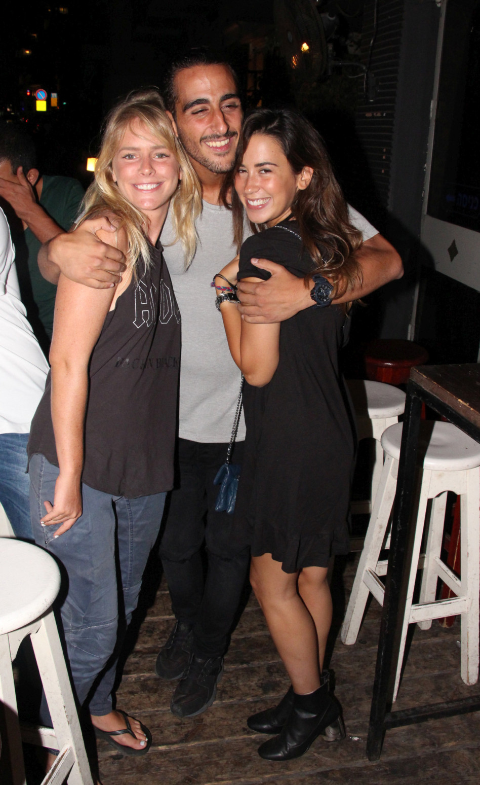 בלי בני הזוג למירוץ. קים וויס, אלכס עמר ומונדה קנצפולסקי