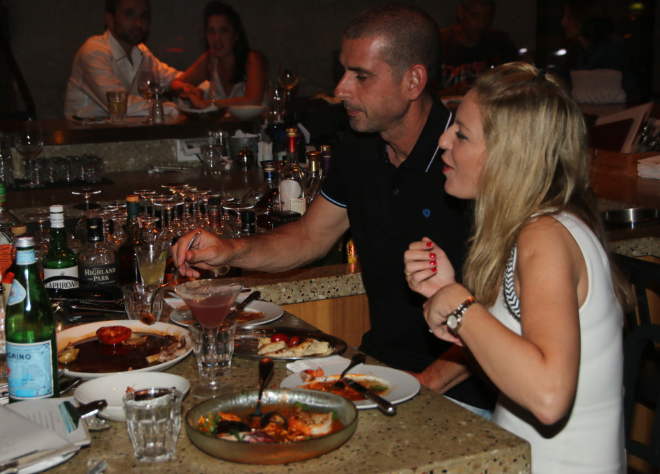 מזל טוב (צילום: ניר פקין)