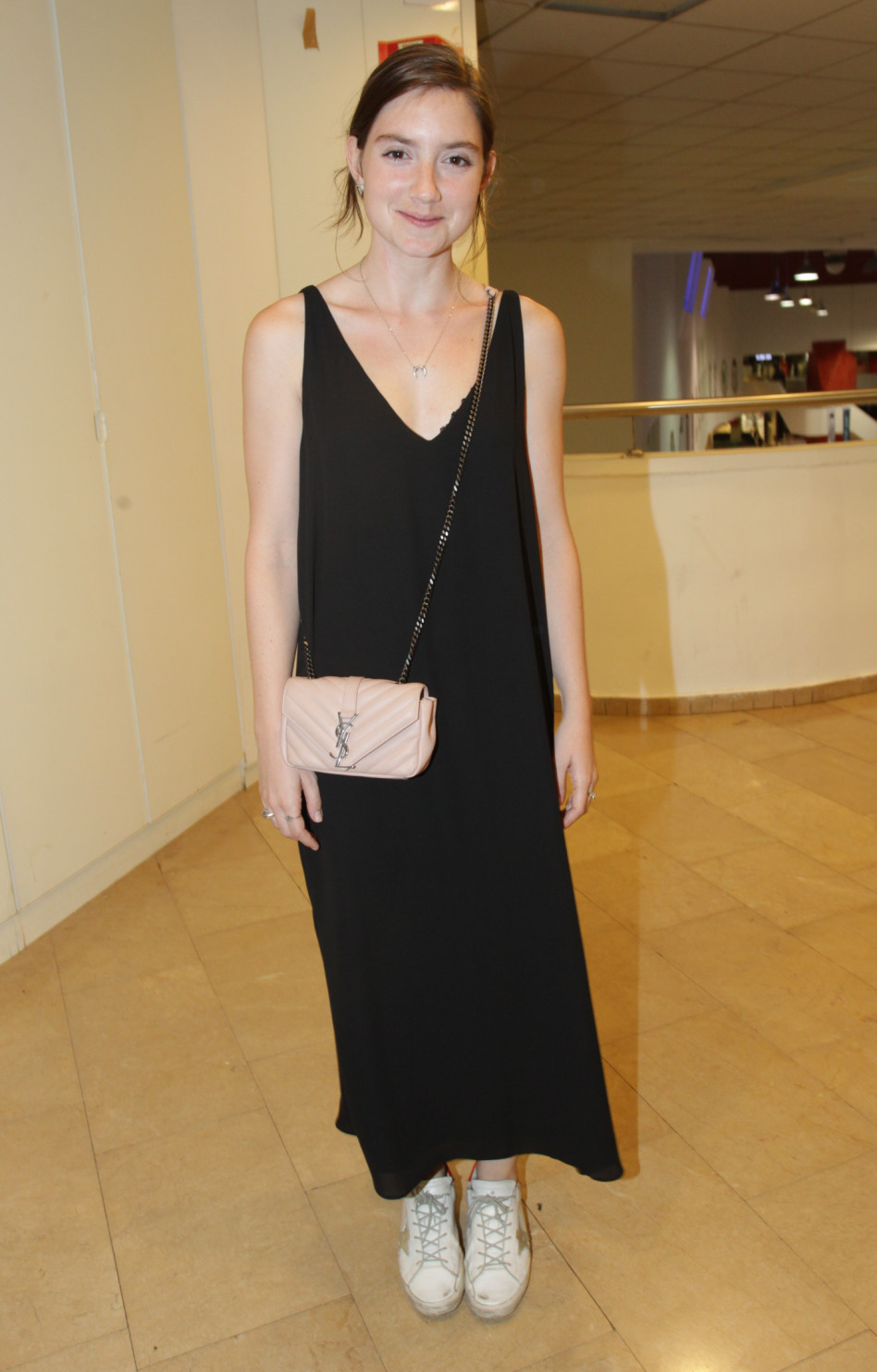 אליאנה תדהר רצינית