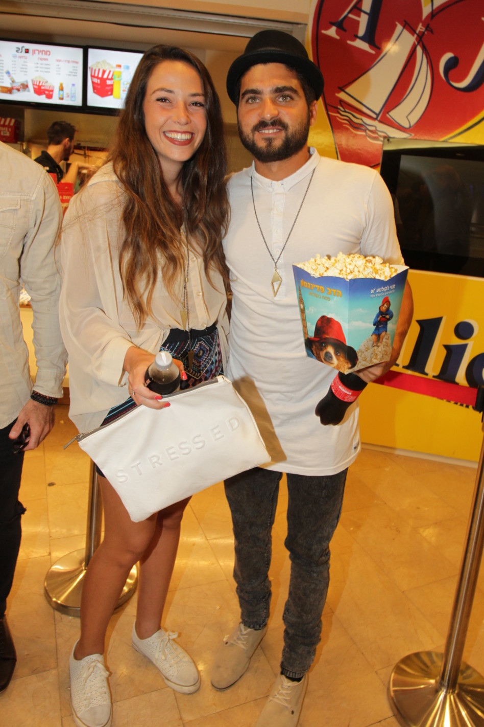 אושרי כהן הביא איתו את החברה, סליחה, פופקורן