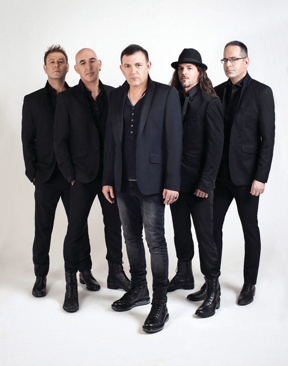 פעם, בהרכב מלא. אתניקס (צילום: מוזס פיני סילוק)