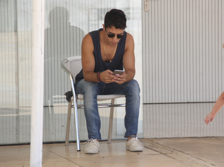 לשבת, לקום... לשבת ולקום!