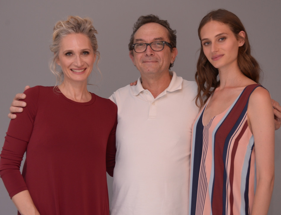 נועם פרוסט, מיכה הוניגמן וענת בירן-פרוסט (צילום: גלית סבג)