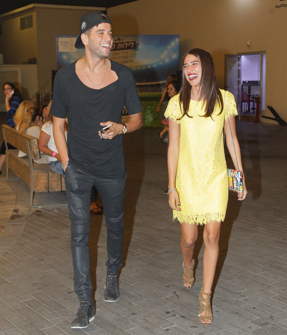 חה, ברור שהצלם כבר מחכה שם. עומר קינן עם טום קשתי (צילום: שוקה כהן)