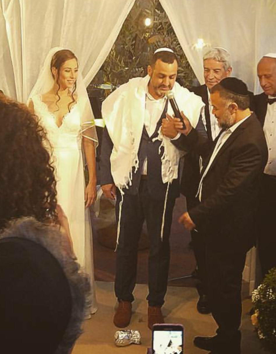 שישו ושמחו. קובי אפללו ואמילי מגנאג'י (צילום: אינסטגרם)