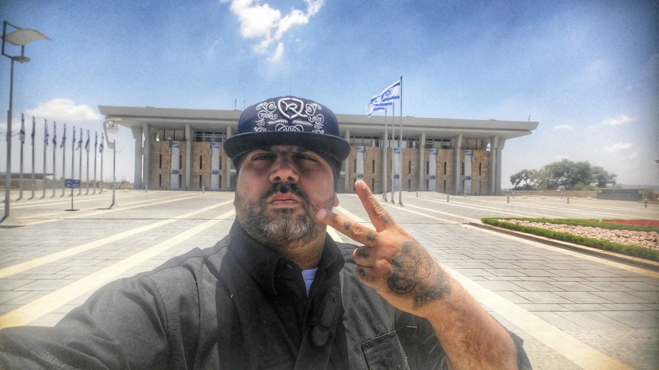 יואב אליאסי "הצל" (צילום: פייסבוק)